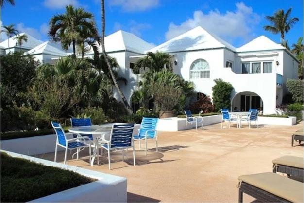 Sun View Villas At Paradise Island Beach Club Creek Village Exterior photo