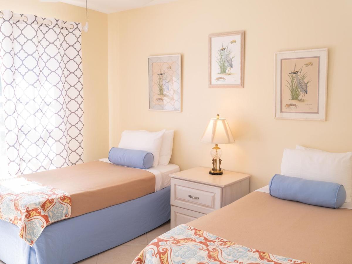 Sun View Villas At Paradise Island Beach Club Creek Village Exterior photo