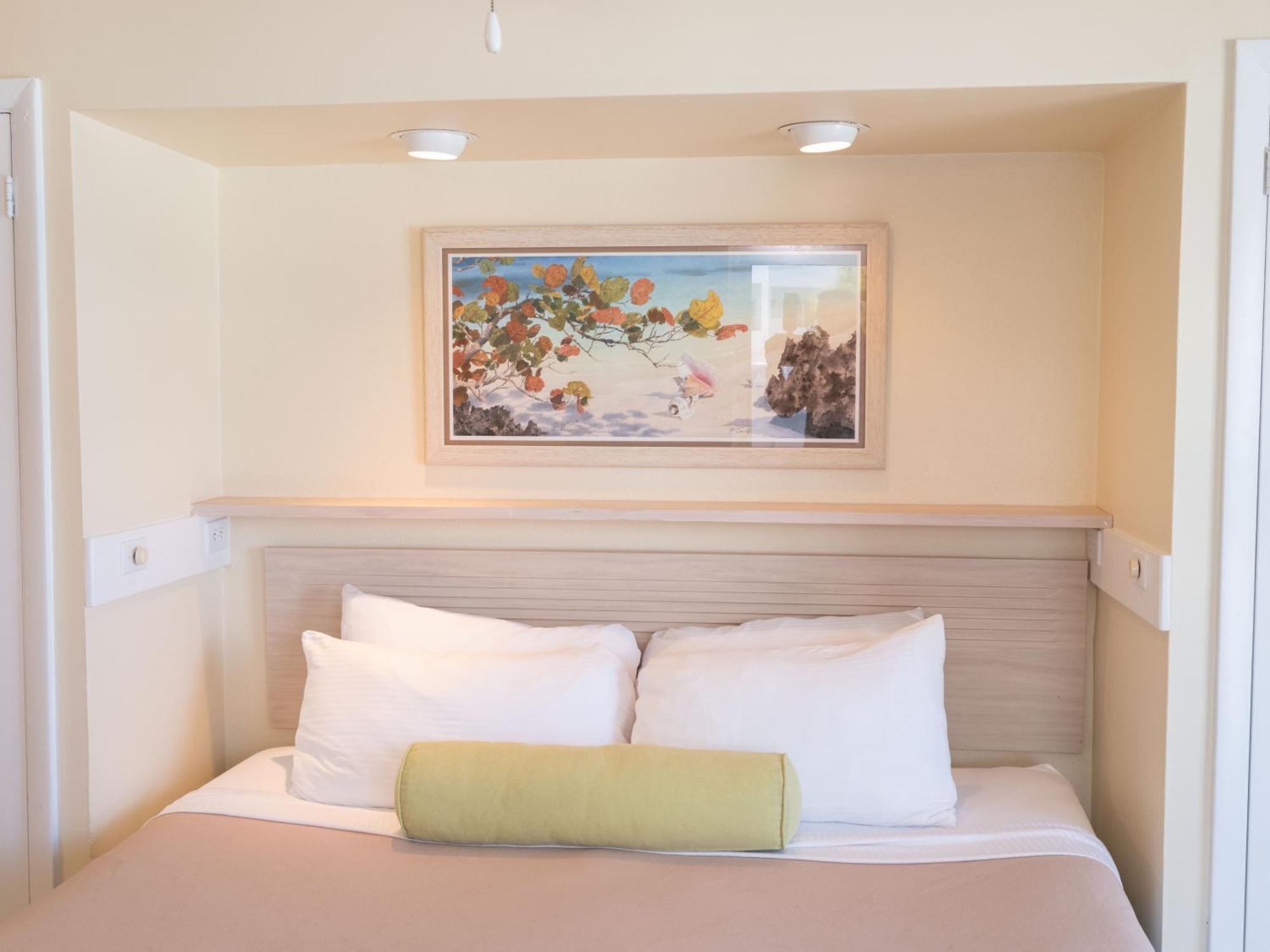 Sun View Villas At Paradise Island Beach Club Creek Village Exterior photo