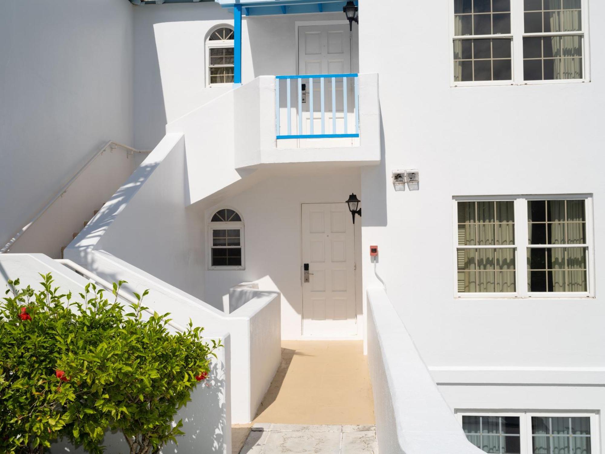 Sun View Villas At Paradise Island Beach Club Creek Village Exterior photo
