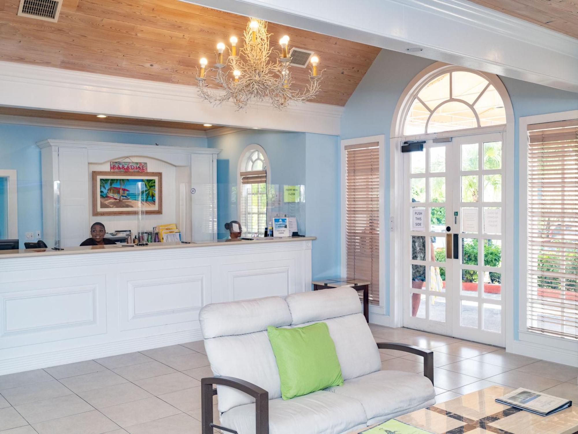 Sun View Villas At Paradise Island Beach Club Creek Village Exterior photo