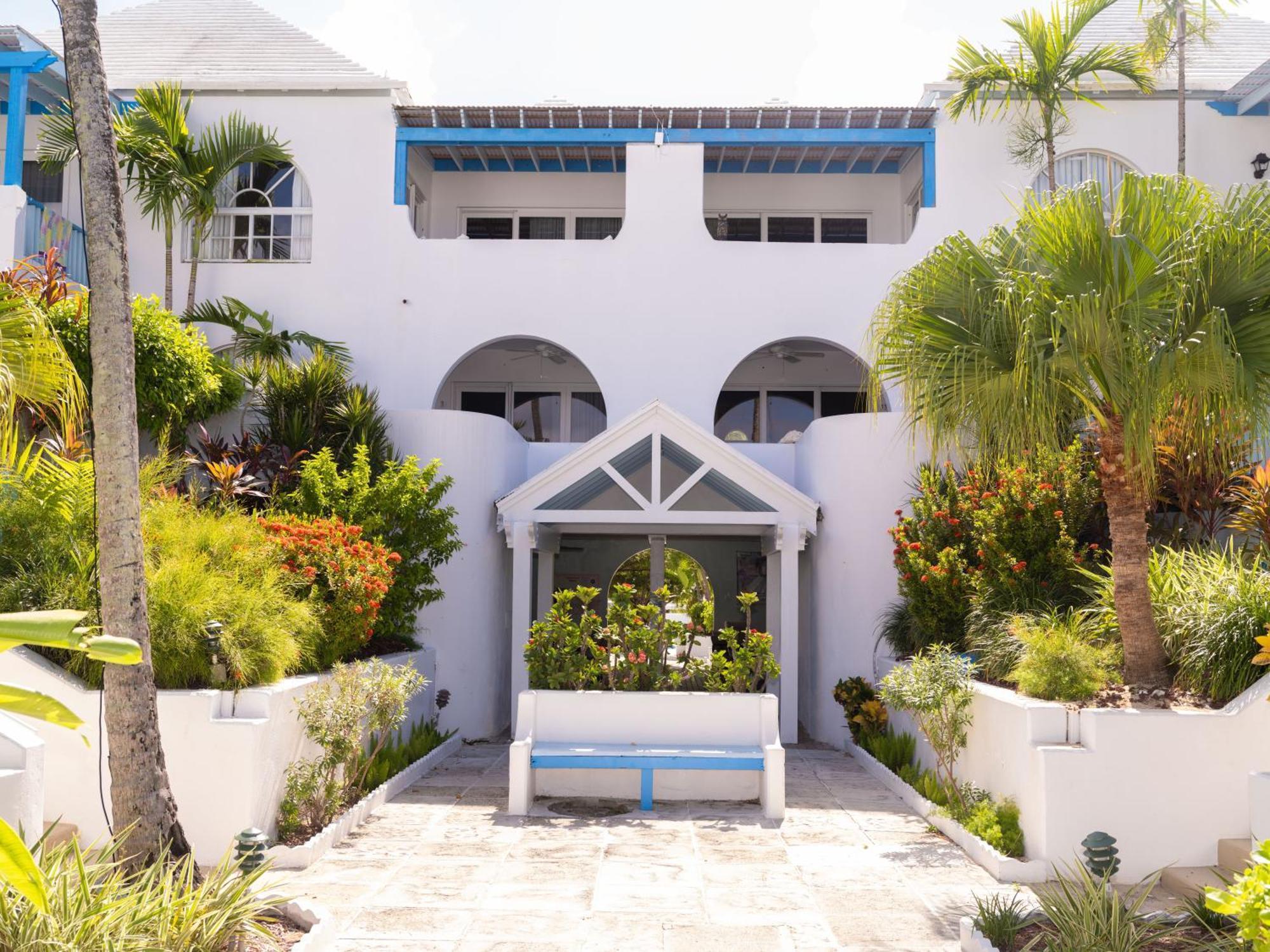 Sun View Villas At Paradise Island Beach Club Creek Village Exterior photo