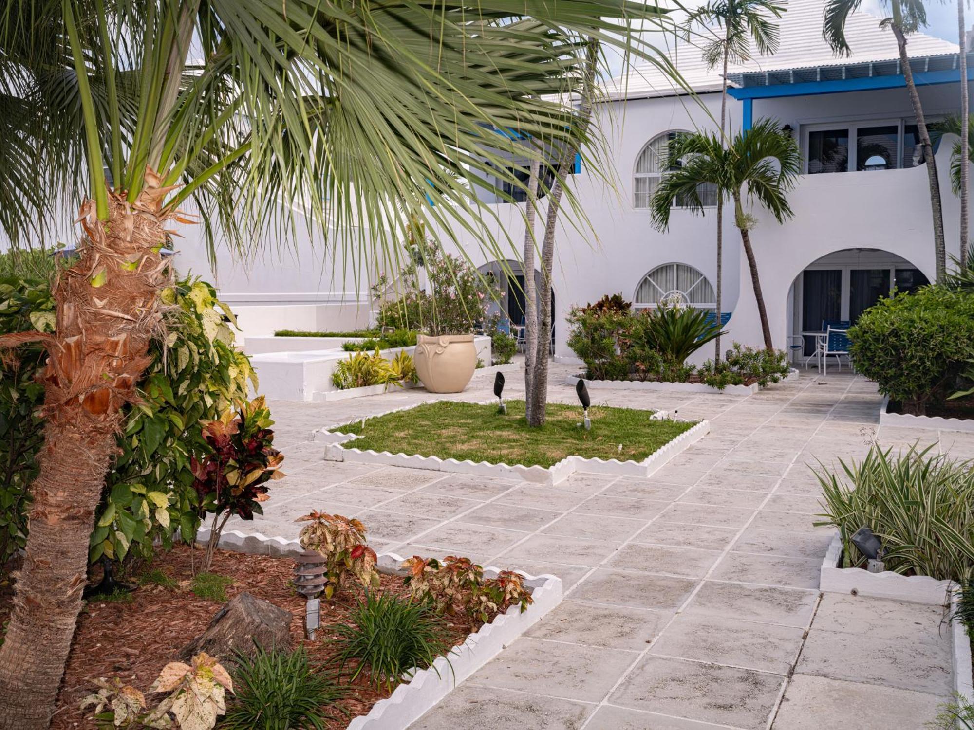 Sun View Villas At Paradise Island Beach Club Creek Village Exterior photo