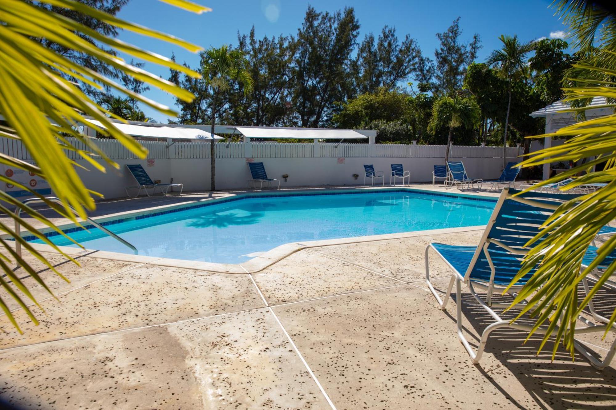 Sun View Villas At Paradise Island Beach Club Creek Village Exterior photo